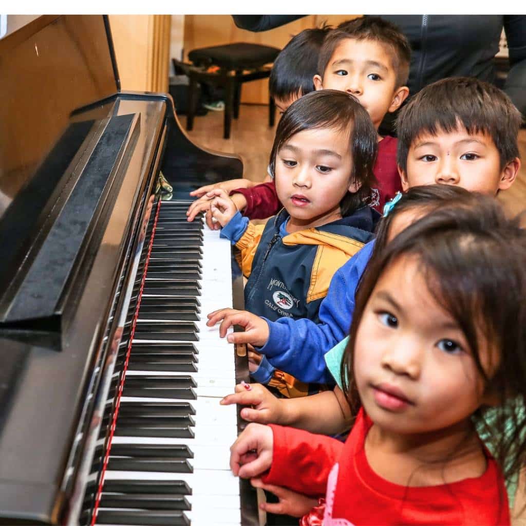 MUSIC CLASSES LITTLES Square 2 0725